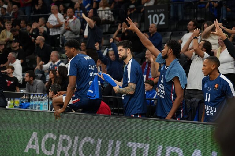 Anadolu Efes'in 29 Eylül 2026'da oynadığı EuroLeague maçından bir görüntü