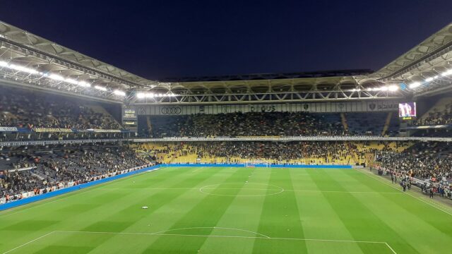 Süper Lig maçından, Fenerbahçe Şükrü Saracoğlu Stadyumu'nda dolu tribünler (arşiv fotoğrafı)